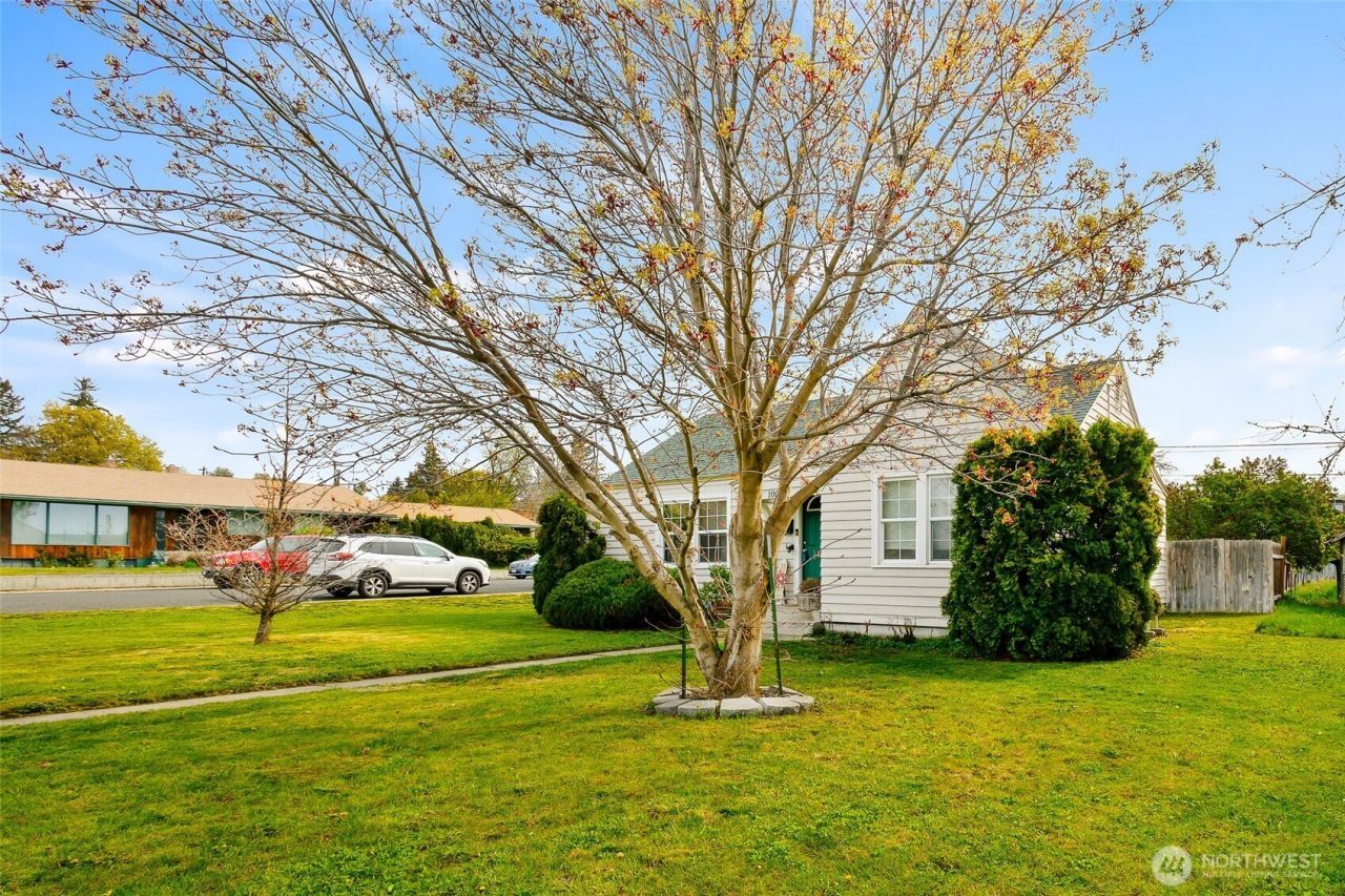 100 S Sampson Street , Ellensburg, WA 98926