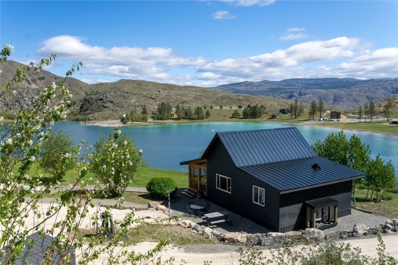 30 Alkali Cuttoff Road , Riverside, WA 98849