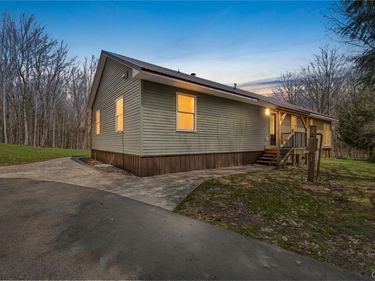 82 Peat Bed Road , Hannibal, NY 13074