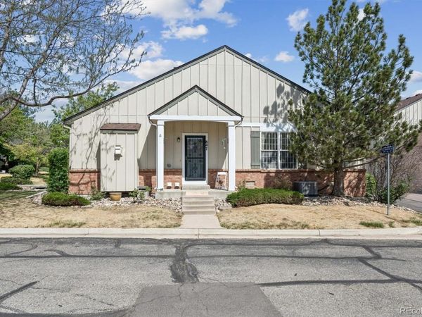 847 S Evanston Circle, Aurora, CO 80012