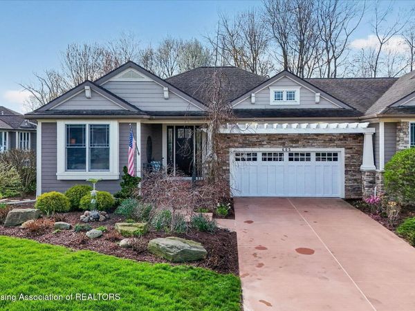 605 Ibis Circle, East Lansing, MI 48823