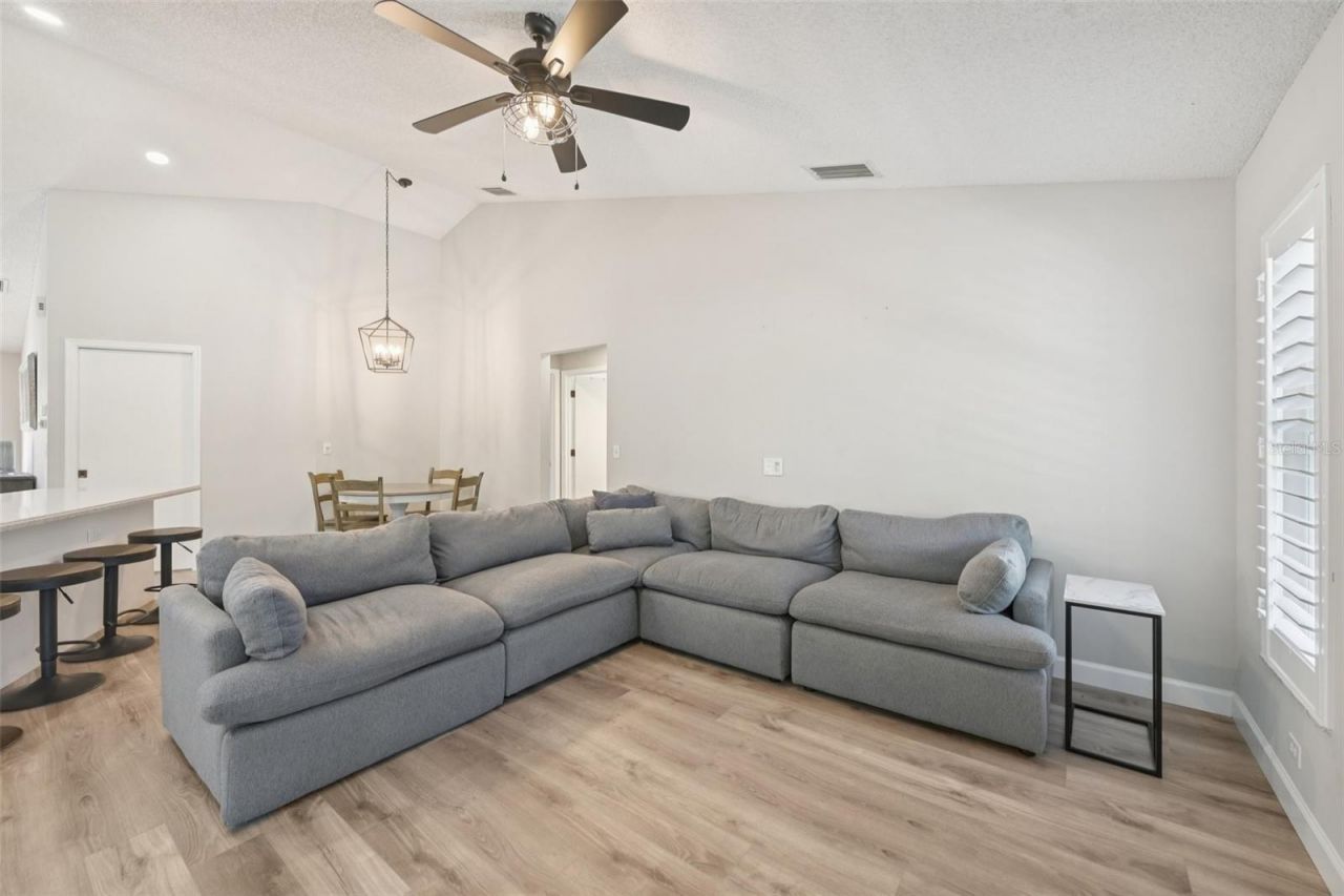 5495 Cynthia Lane , Sarasota, FL 34235 Photo