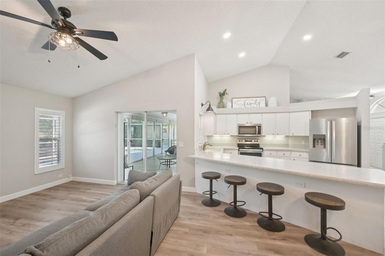 5495 Cynthia Lane , Sarasota, FL 34235 Photo