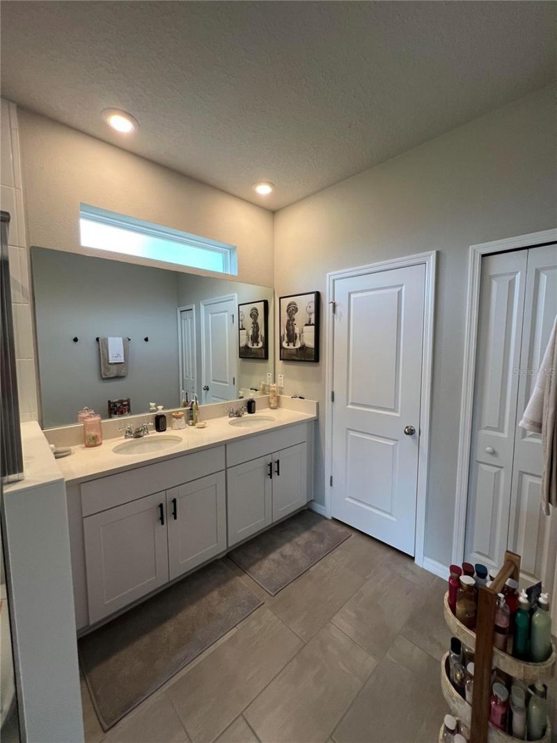 5511 Bungalow Grove Court , Palmetto, FL 34221 Photo