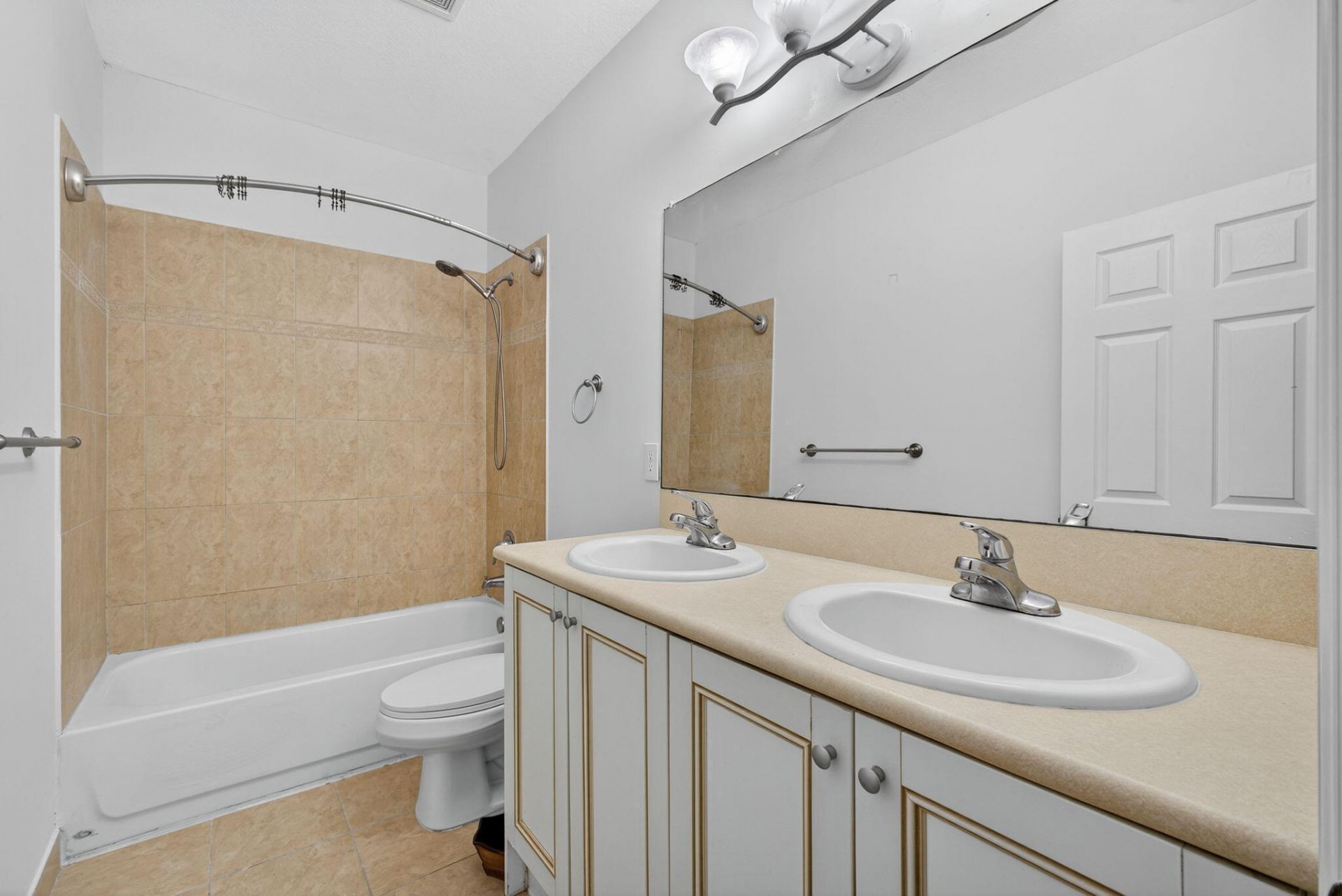 513 Talia Circle, Palm Springs, FL 33461 Photo