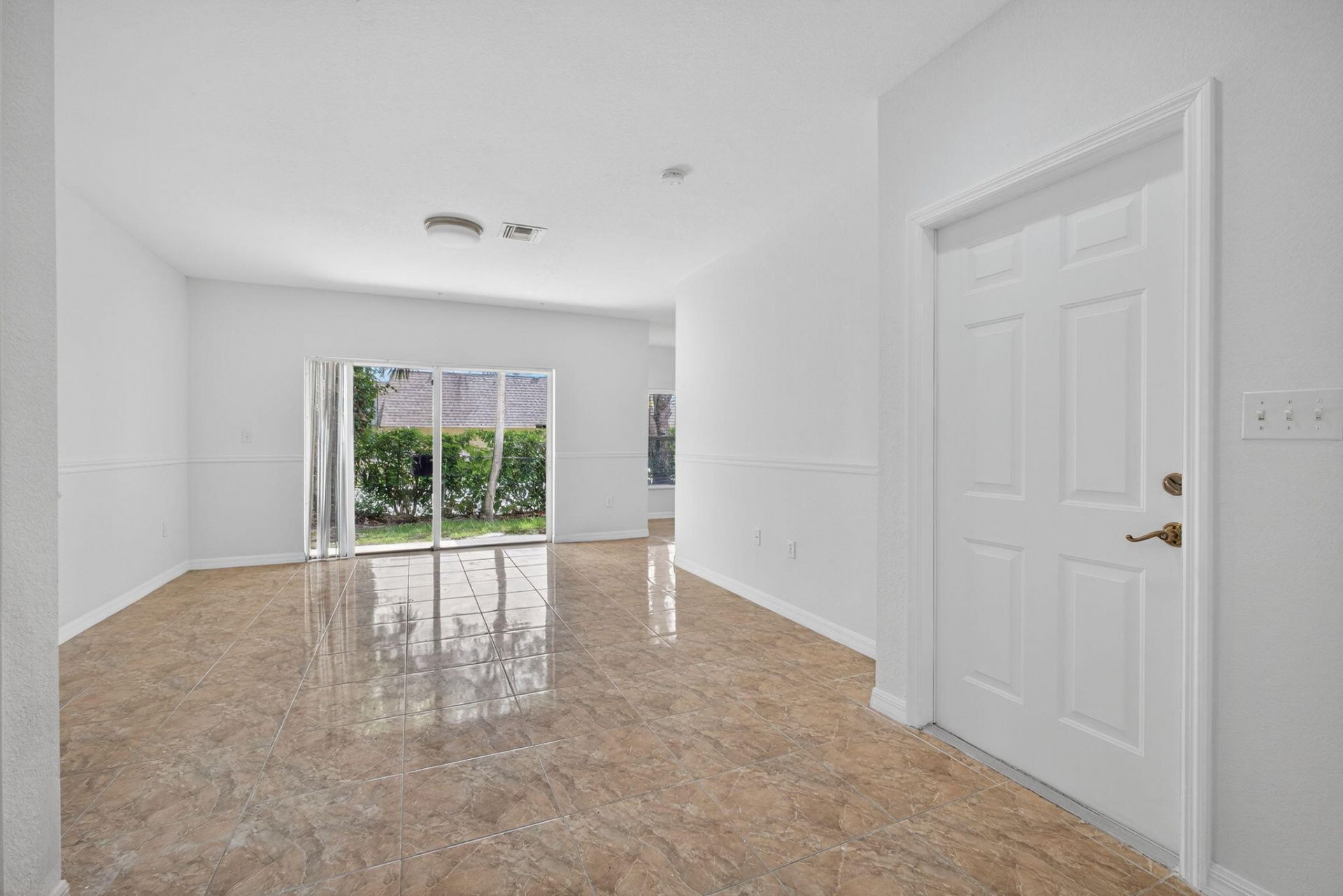 513 Talia Circle, Palm Springs, FL 33461 Photo