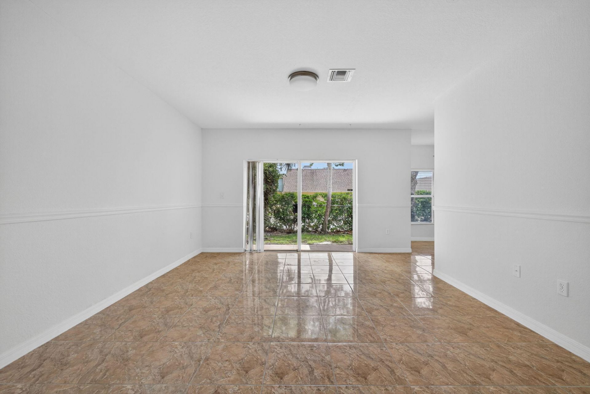 513 Talia Circle, Palm Springs, FL 33461 Photo