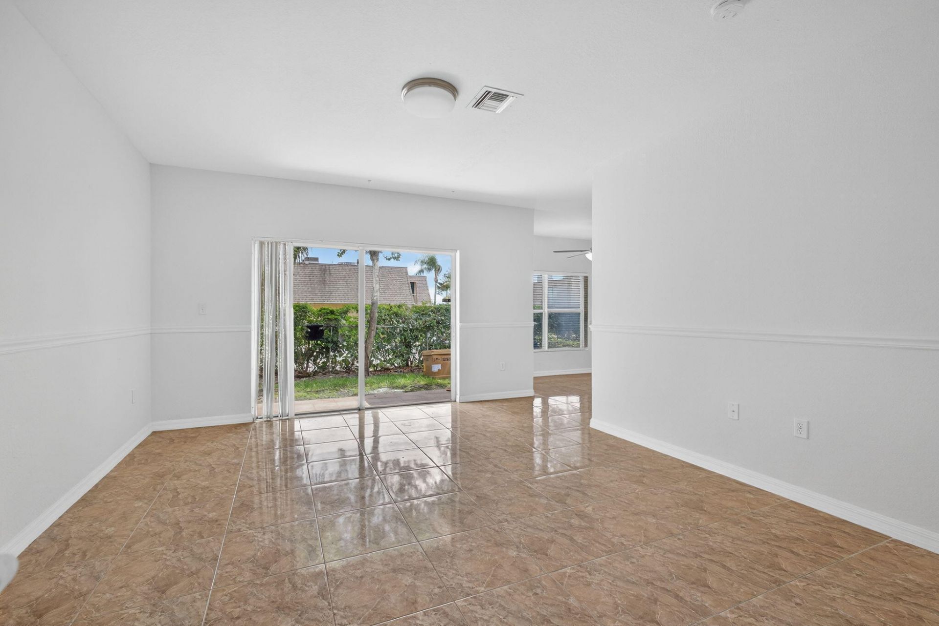 513 Talia Circle, Palm Springs, FL 33461 Photo