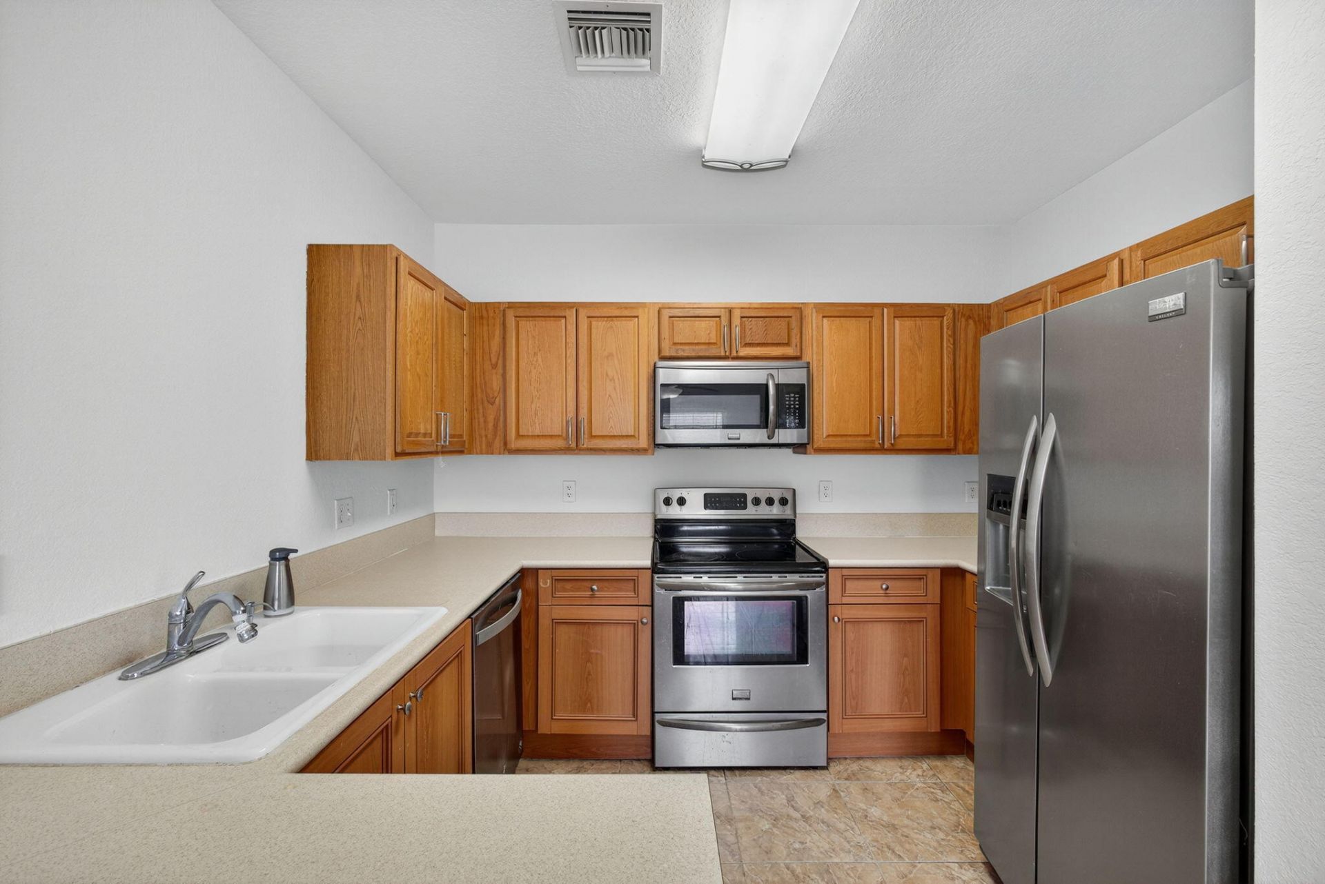 513 Talia Circle, Palm Springs, FL 33461 Photo