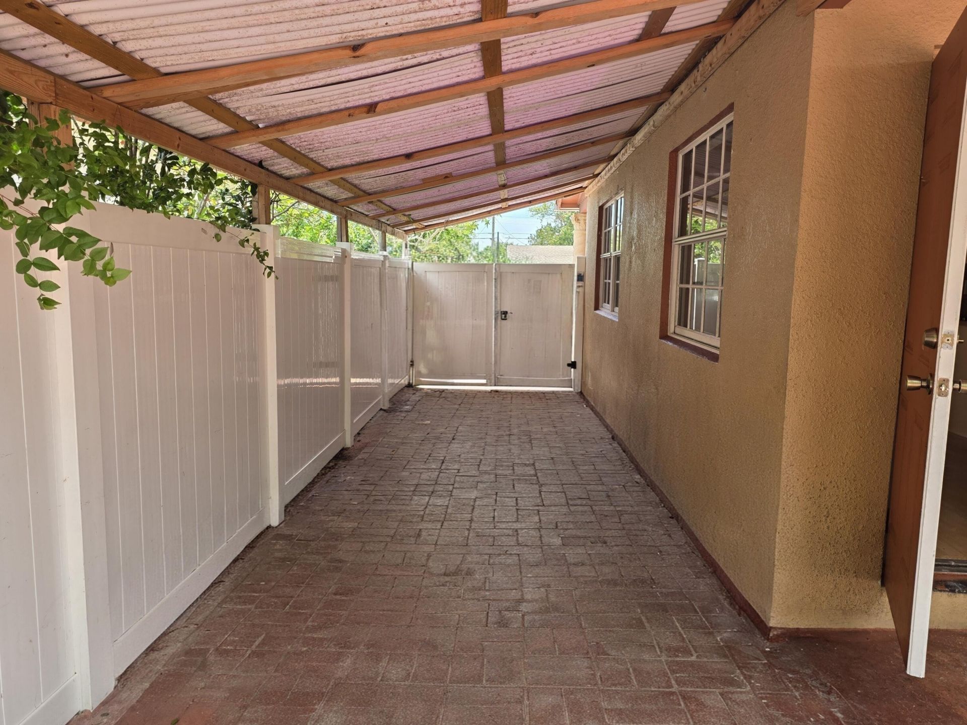 905 S F Street, Lake Worth Beach, FL 33460 Photo