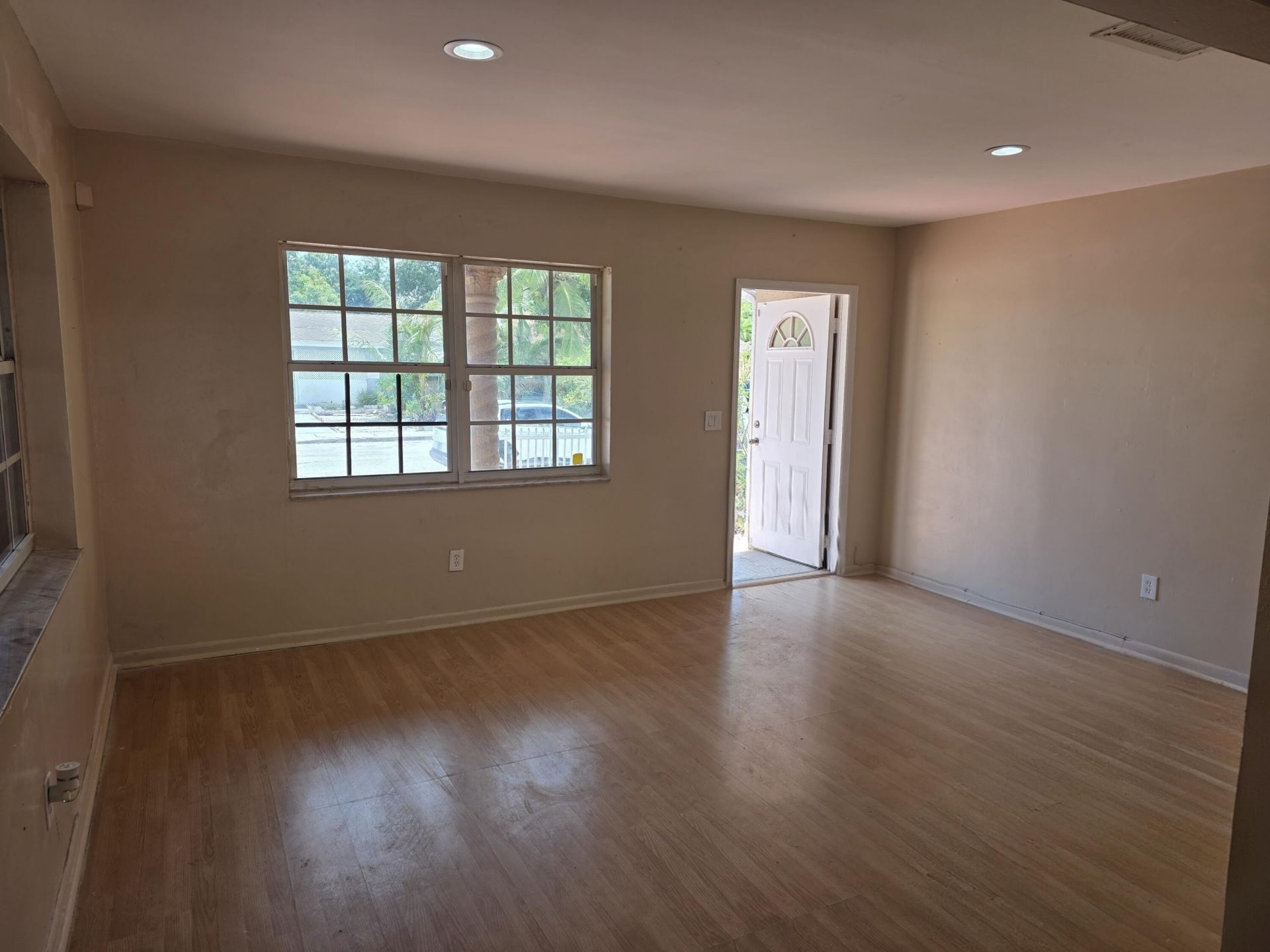 905 S F Street, Lake Worth Beach, FL 33460 Photo