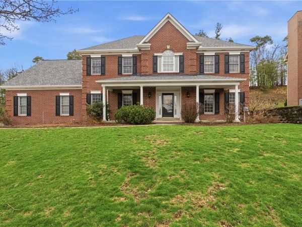 345 Ivy Dr , Gibsonia, PA 15044