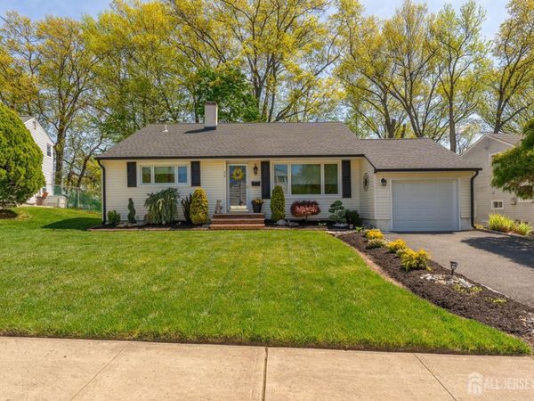 96 Drake Place, Colonia, NJ 07067