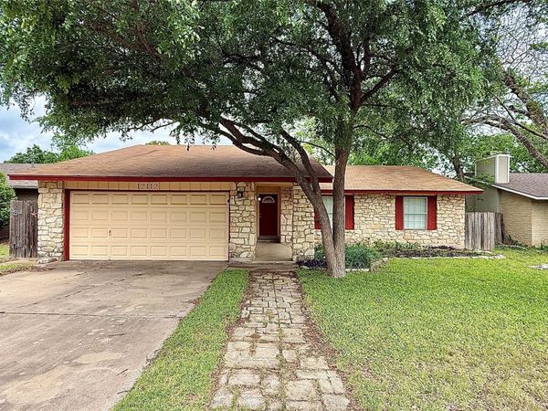 12112 Old Stage TRL, Austin, TX 78750