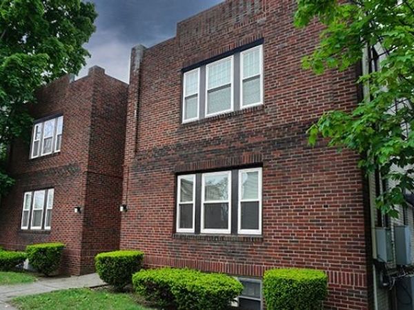 95 Adams St, Unit 16, Waltham, MA 02453