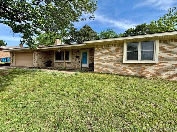513 E Polk Avenue , McAlester, OK 74501