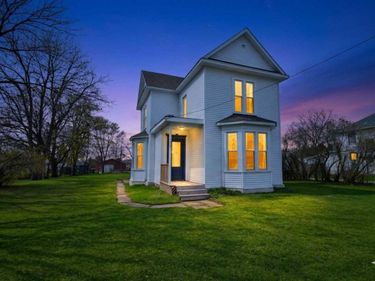 150 Broadway Avenue S, Cokato, MN 55321