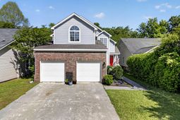 10 Jerome Court photo 4