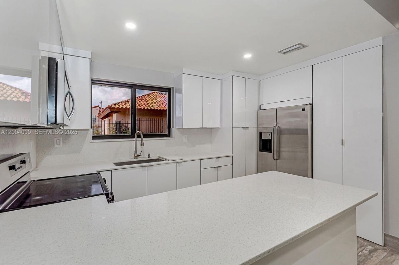 740 NW 105th Pl, Unit A6, Miami, FL 33172 Photo