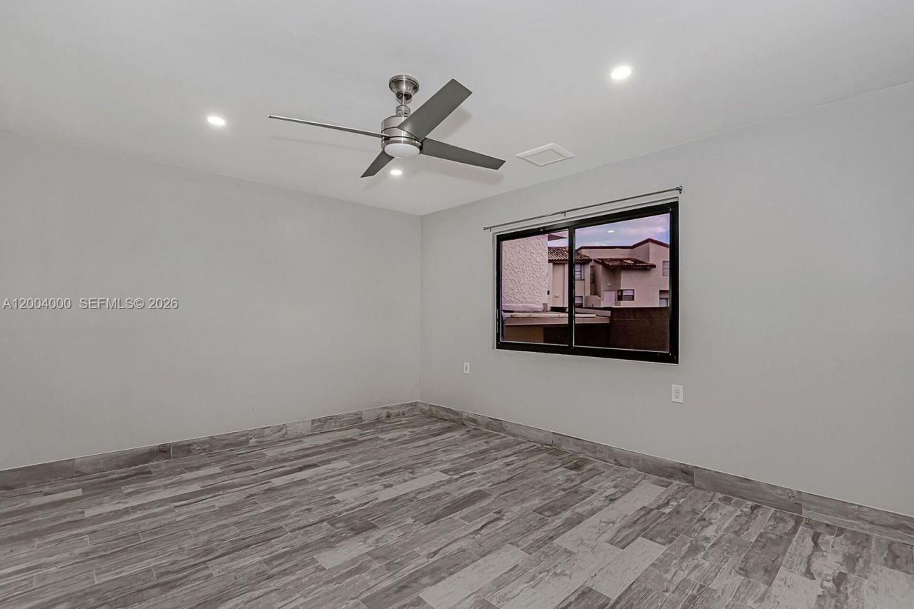 740 NW 105th Pl, Unit A6, Miami, FL 33172 Photo