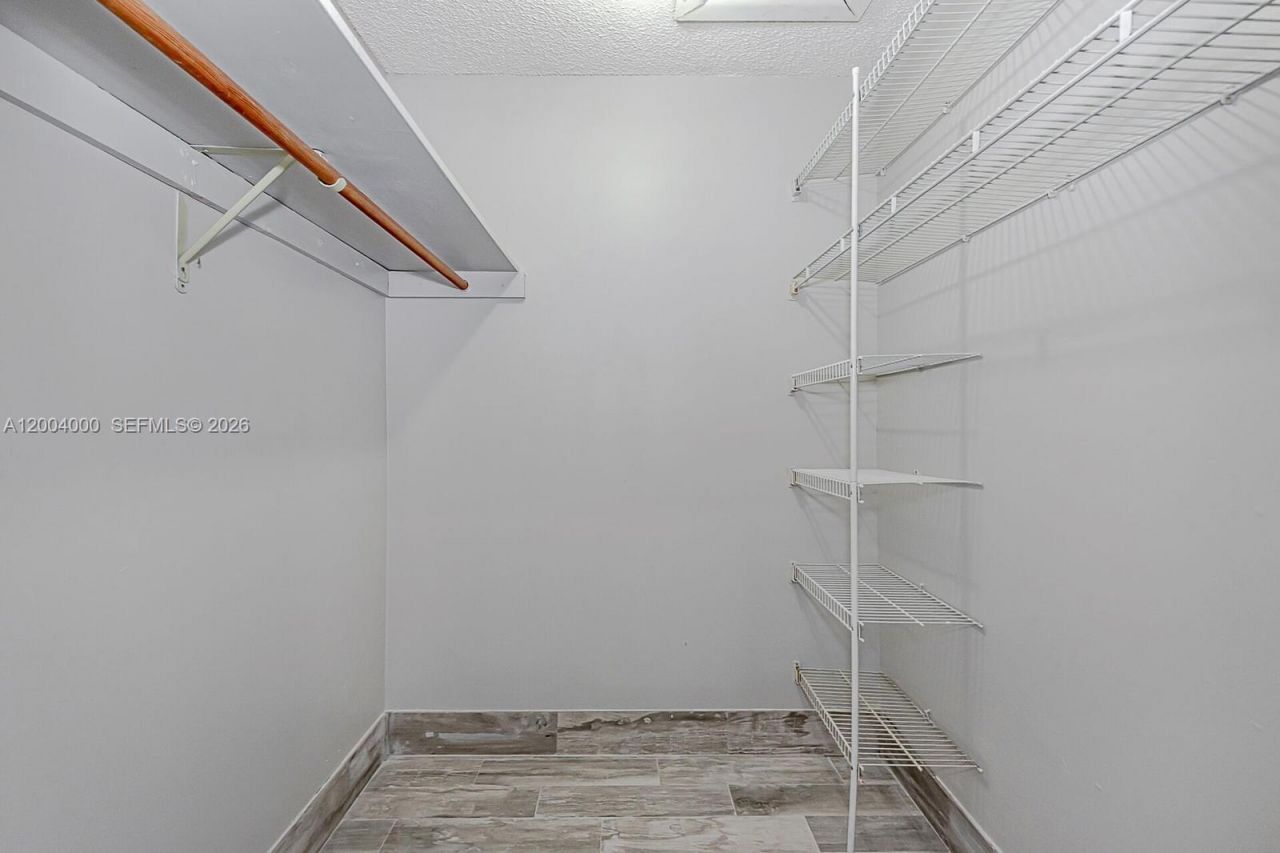 740 NW 105th Pl, Unit A6, Miami, FL 33172 Photo