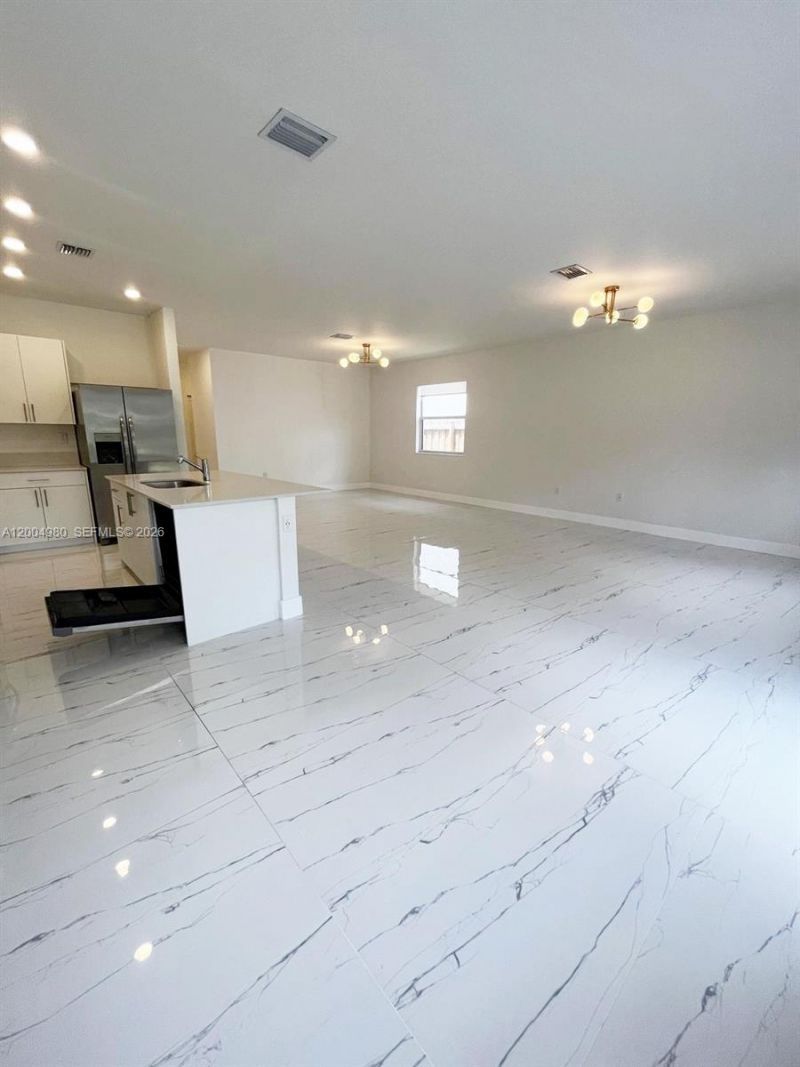 833 SE 26th Rd , Homestead, FL 33035 Photo