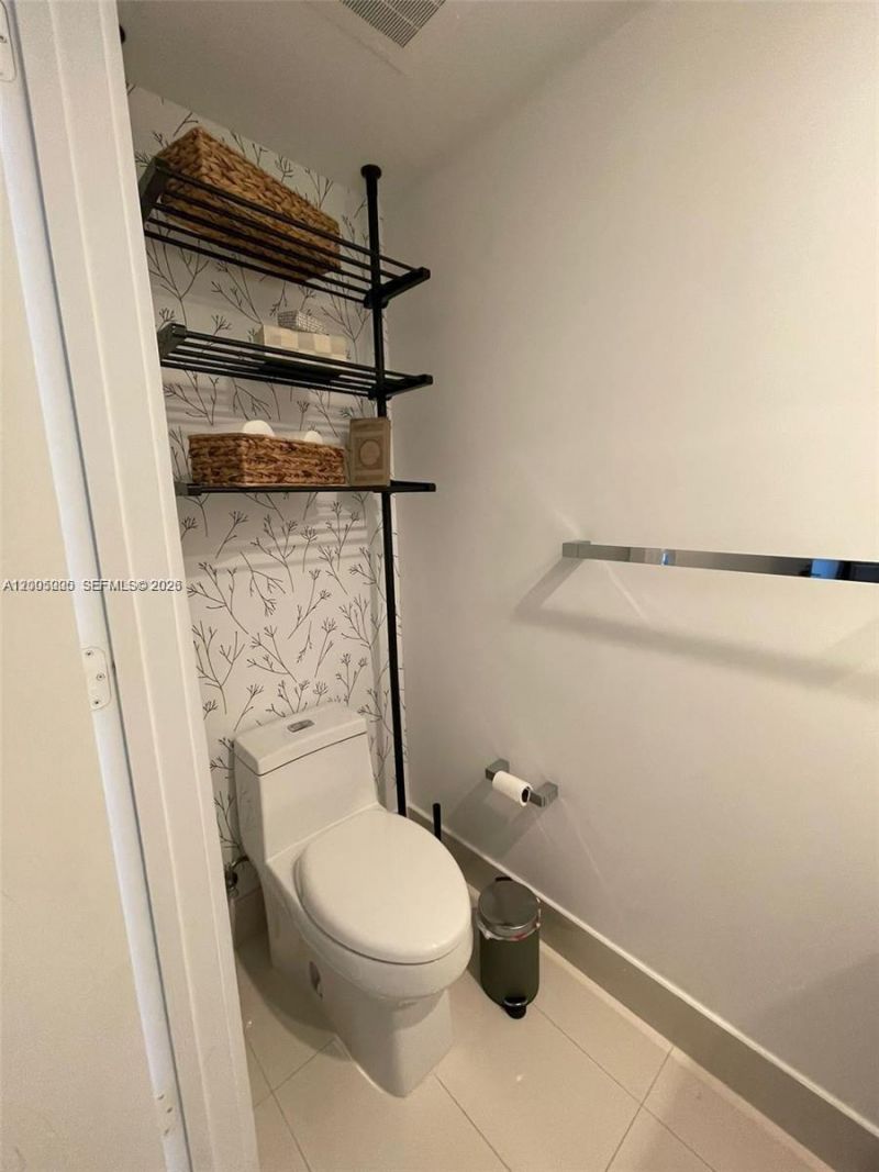 121 NE 34 St , Unit 2215, Miami, FL 33137 Photo