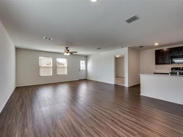 305 Falling Star Drive, Fort Worth, TX 76052
