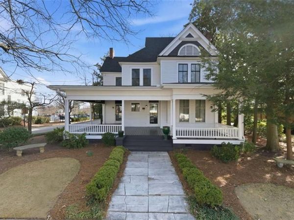 1720 Rugby Avenue , College Park, GA 30337