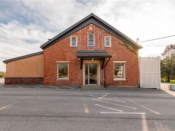 500 N Pike Rd, Sarver, PA 16055