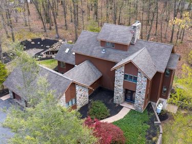 9 WYNDHAM HILL DRIVE, READING, PA 19606