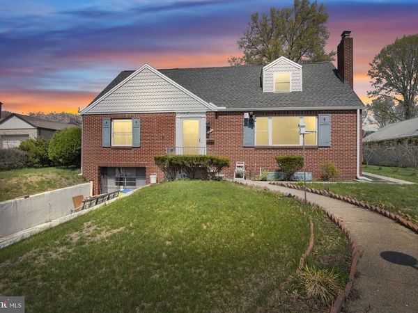 3736 SHARON STREET, HARRISBURG, PA 17111