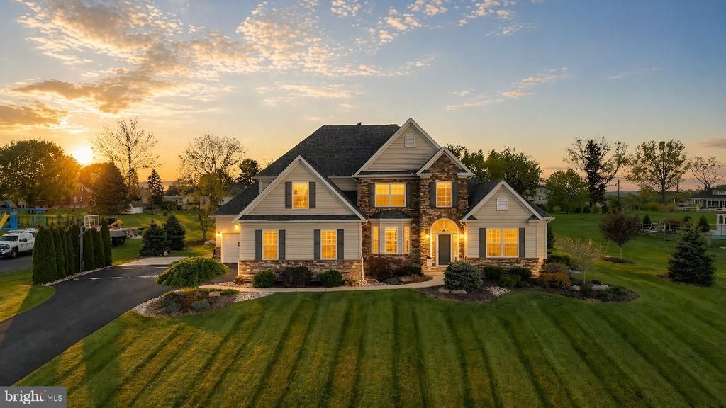 113 ASHVIEW COURT , NAZARETH, PA 18064