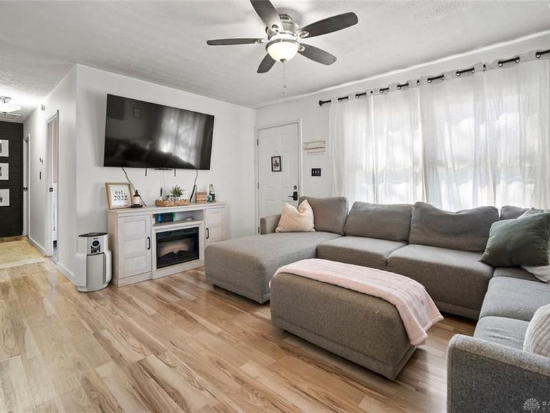 1958 Kylemore Drive, Xenia, OH 45385 Photo 4