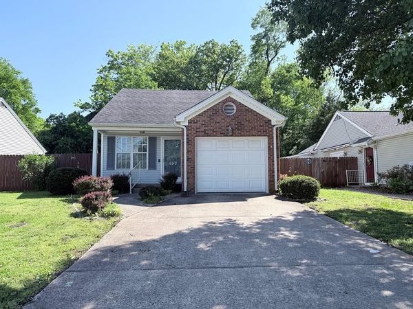 497 Sivley Rd, Hopkinsville, KY 42240