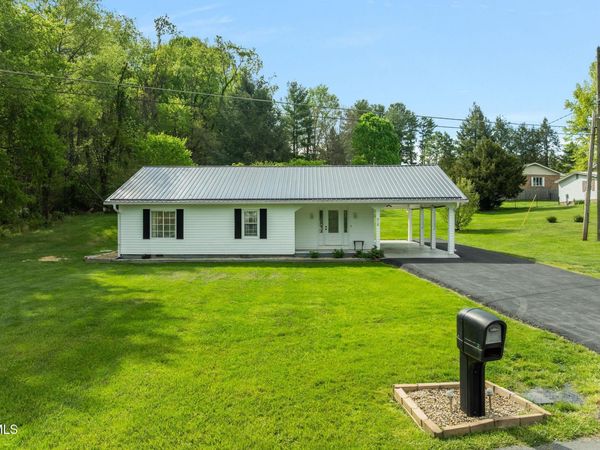 416 Deck Valley Lane, Bristol, TN 37620