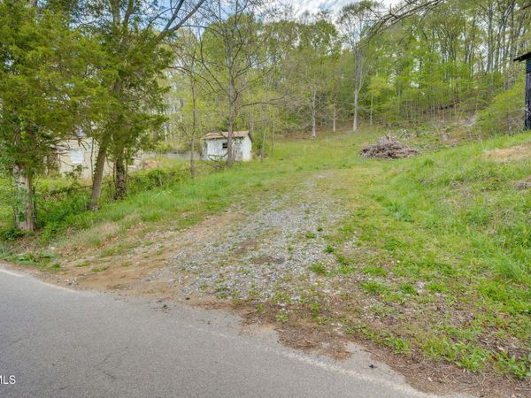 218 Bridwell Heights Road, Kingsport, TN 37664