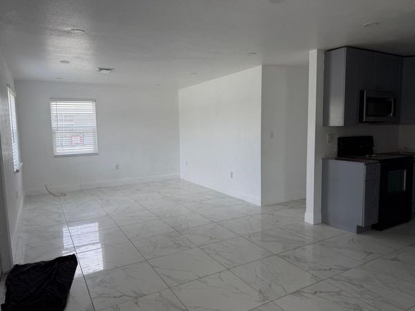 294 SW 1st Street, Deerfield Beach, FL 33441