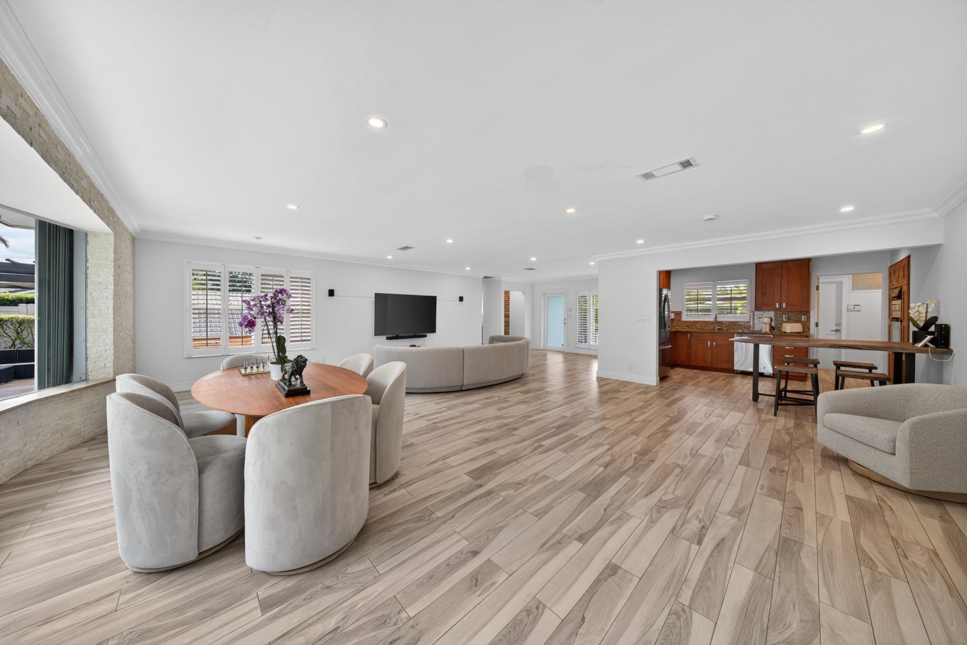 850 W Camino Real, Boca Raton, FL 33486 Photo