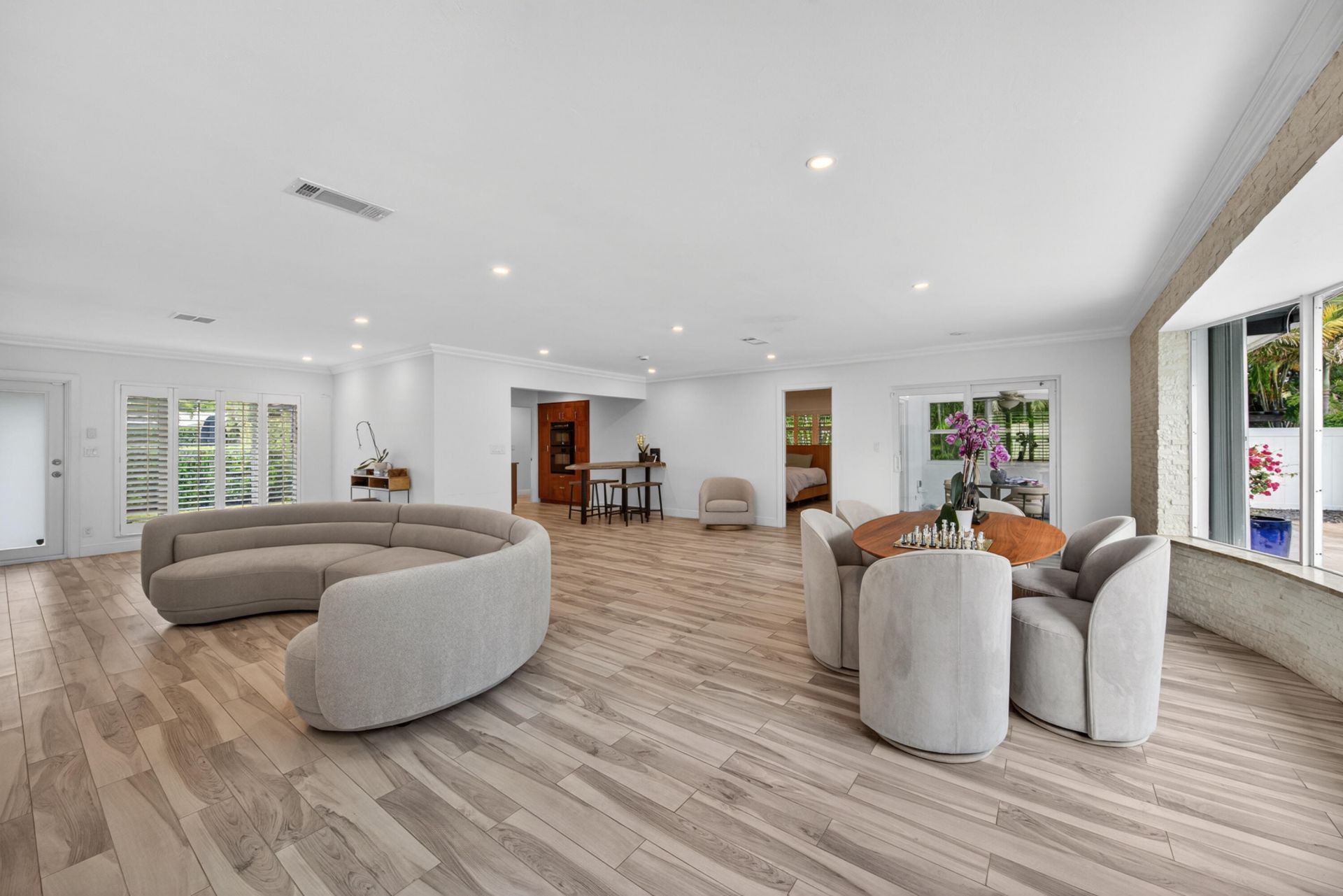 850 W Camino Real, Boca Raton, FL 33486 Photo