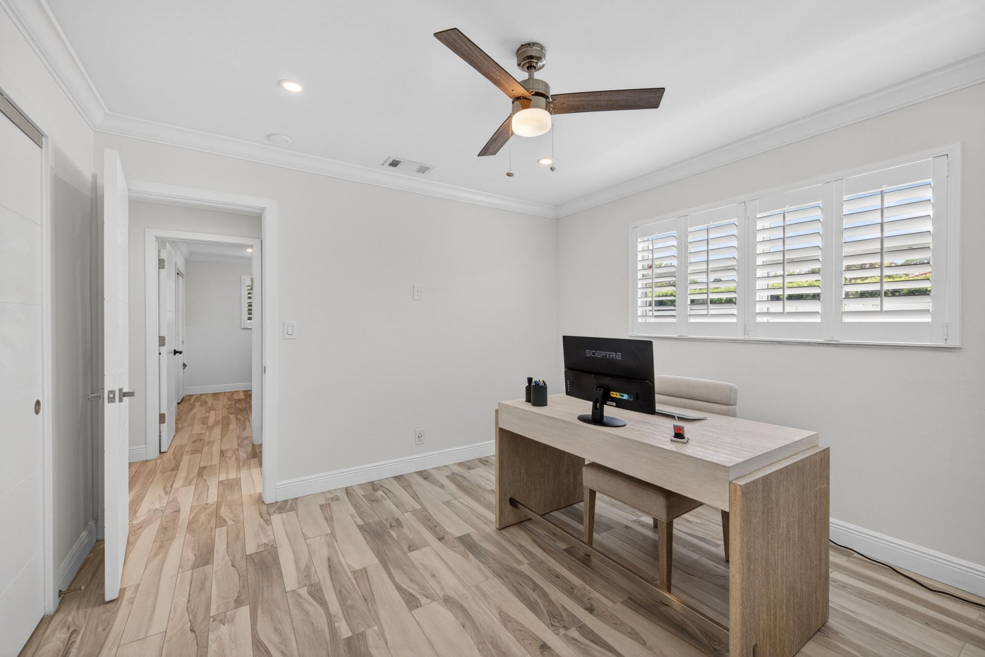 850 W Camino Real, Boca Raton, FL 33486 Photo