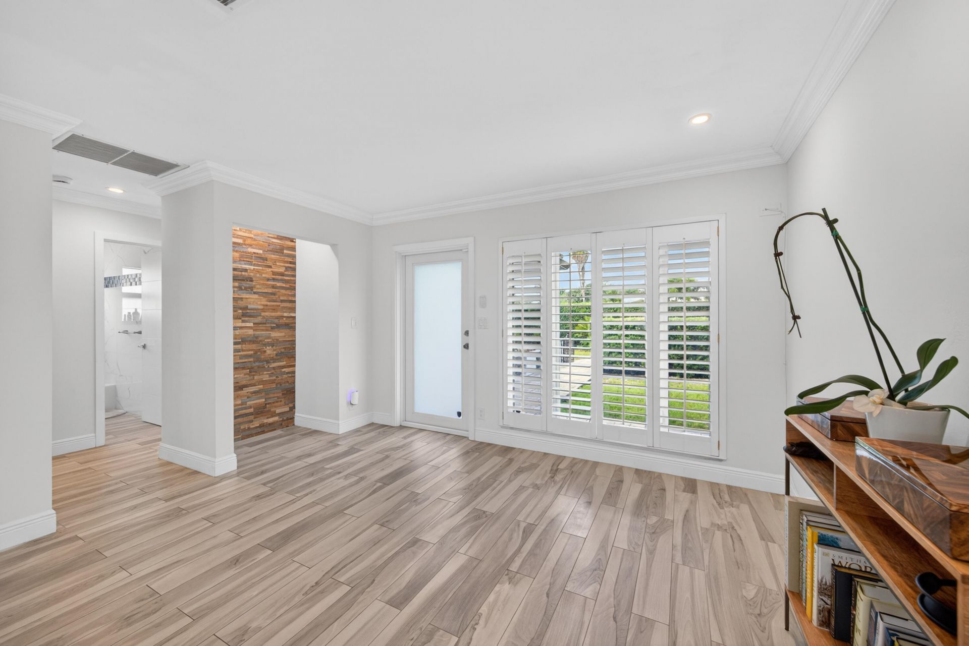 850 W Camino Real, Boca Raton, FL 33486 Photo