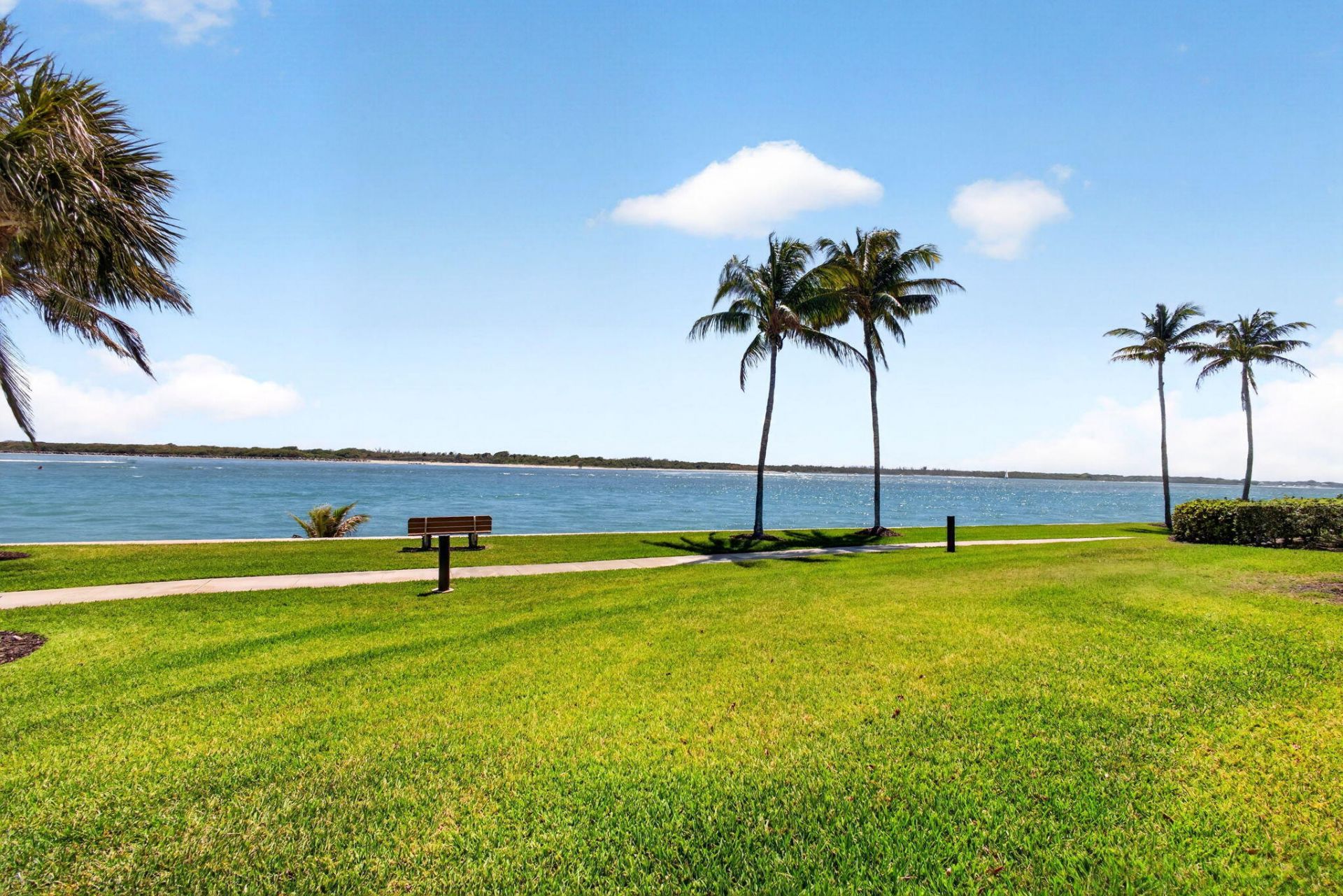 2812 SE Dune Drive, Unit 1102, Stuart, FL 34996 Photo
