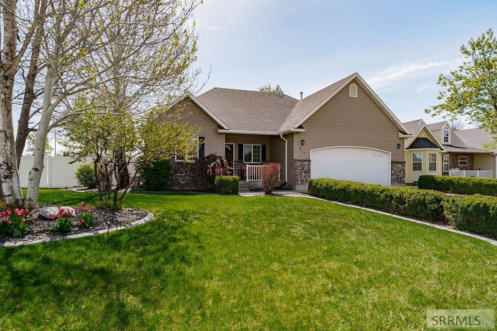 618 Eagle Way, Blackfoot, ID 83221 Main Photo