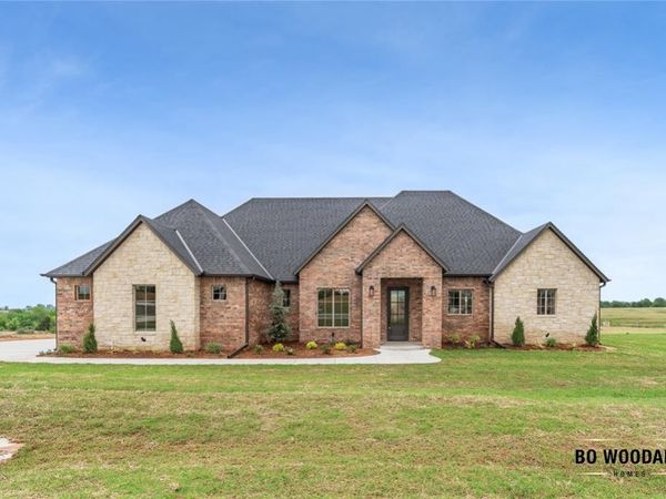 946 Trunci Circle, Newcastle, OK 73065