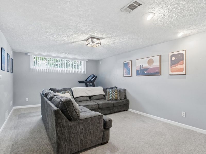 60 Savern Place, Columbus, OH 43230 Photo 30