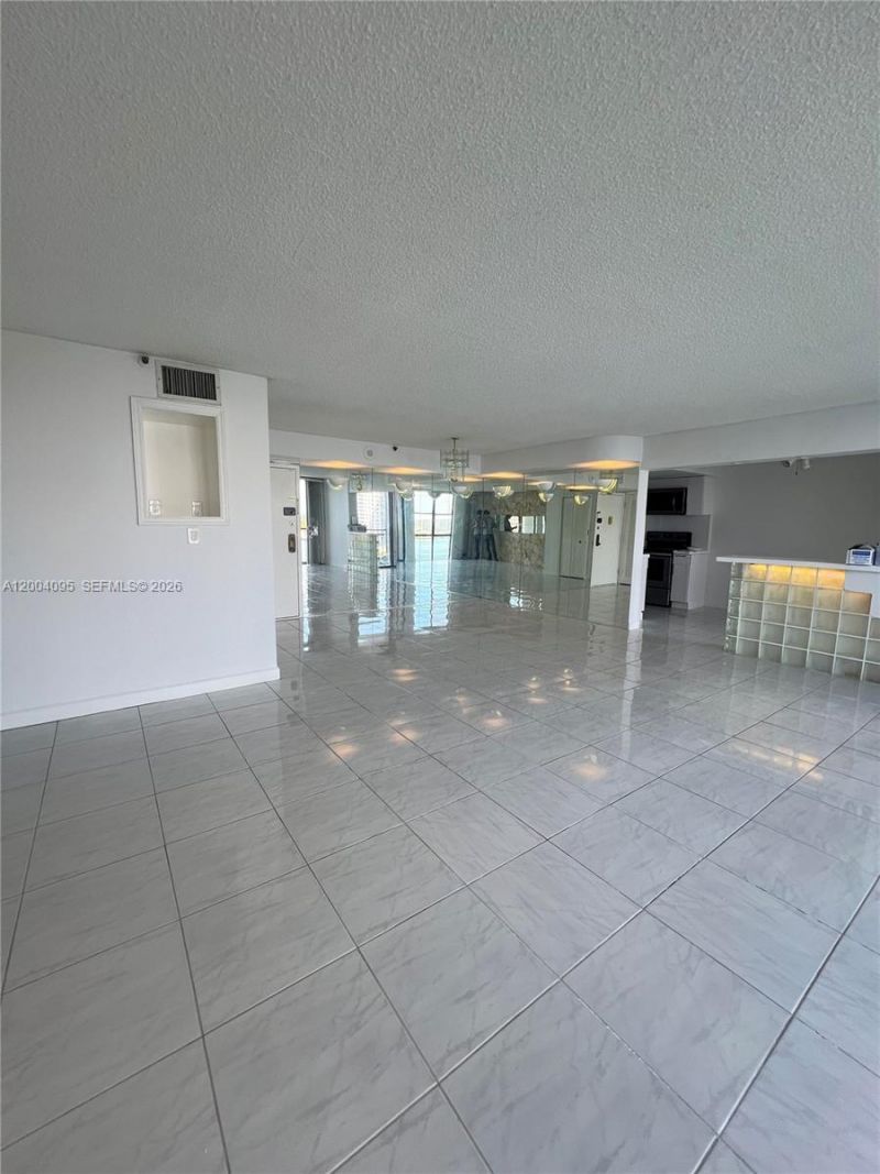 17500 N Bay Rd , Unit S907, Sunny Isles Beach, FL 33160 Photo