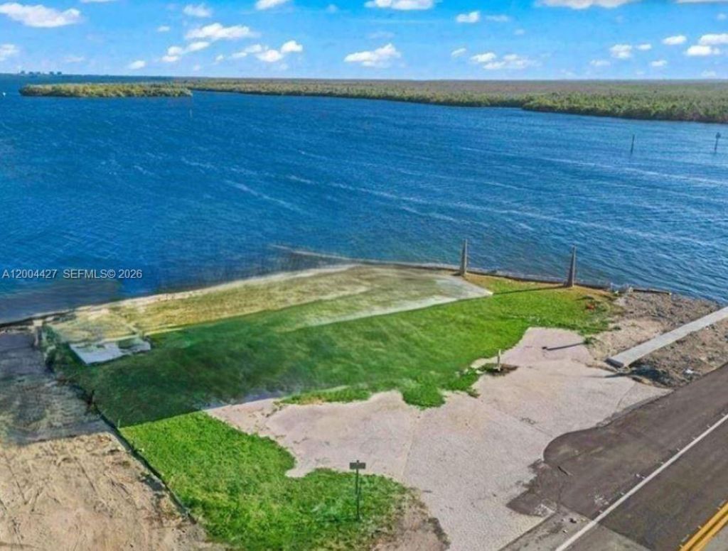 4767 Pine Island Rd NW , Matlacha, FL 33993 Photo