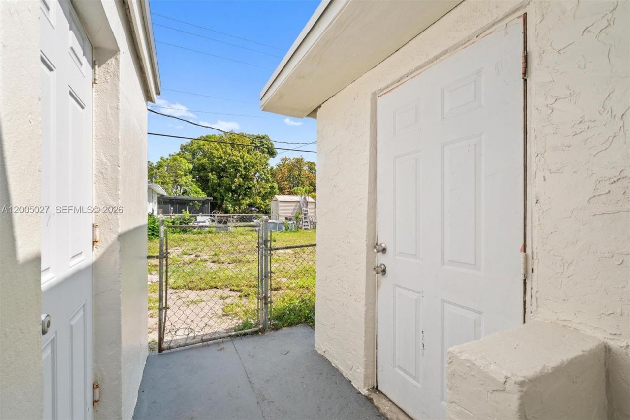17501 NW 41st Ave, Miami Gardens, FL 33055 Photo