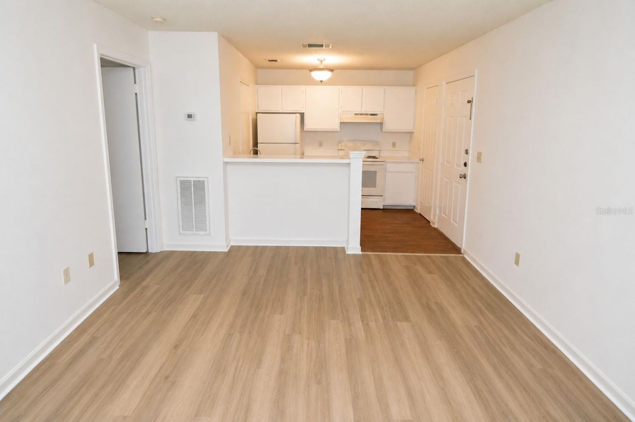 11901 4th Street N, Unit 11105, Saint Petersburg, FL 33716 Photo